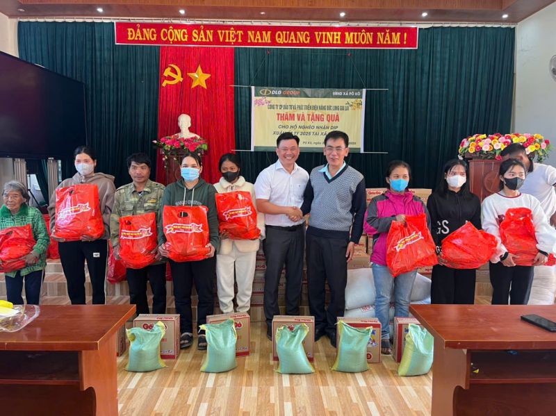 Đức Long Gia Lai tặng 1.000 phần quà nhân dịp Tết Ất Tỵ 2025