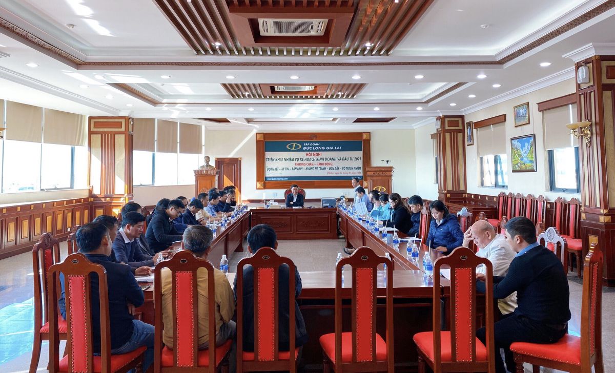 DLG TỔ CHỨC HỘI NGHỊ TRIỂN KHAI NHIỆM VỤ KẾ HOẠCH KINH DOANH VÀ ĐẦU TƯ NĂM 2021