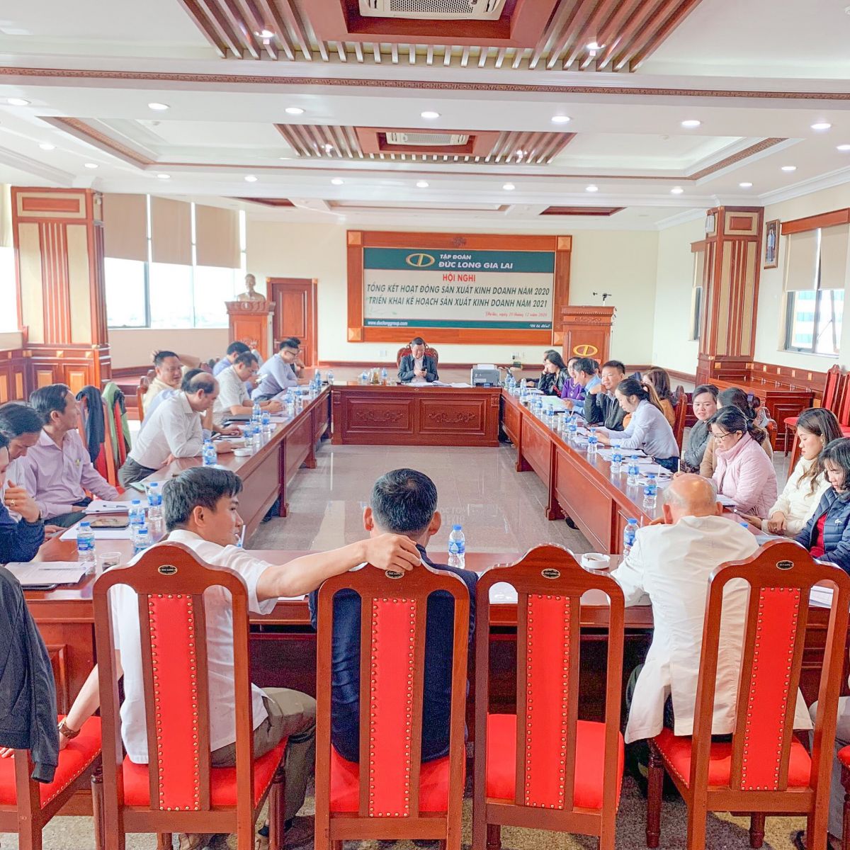 DLG TỔ CHỨC HỘI NGHỊ TỔNG KẾT NĂM 2020  VÀ TRIỂN KHAI KẾ HOẠCH SẢN XUẤT KINH DOANH NĂM 2021